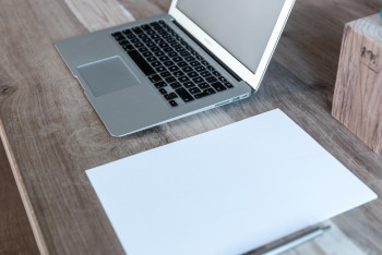 Кездейсоқ тарап кеткен хат үлкен шешімді ашты: Алпауыт компания 16 мың қызметкерін қысқартады