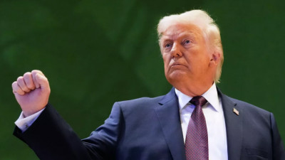 Трамп Оңтүстік Кореядан импортқа тарифті 25%-ға дейін көтерді