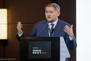 Фотография к новости: Саясат Нұрбек генеративті ЖИ өзгерткен мамандықтарды атады