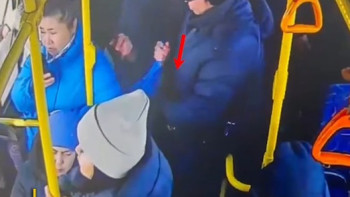 Фотография к новости: Алматыда жұмысқа бара жатқан жолаушылардың ақшасы мен алтыны жоғалды