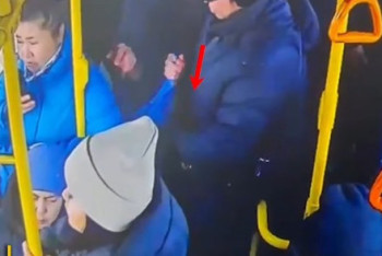 Алматыда жұмысқа бара жатқан жолаушылардың ақшасы мен алтыны жоғалды