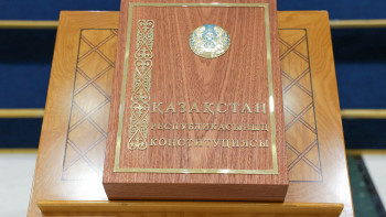 Фотография к новости: Адвокаттар алқасының төрағасы жаңа Конституция қабылдауды ұсынды