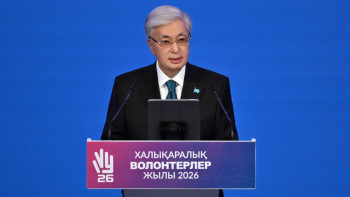 Фотография к новости: Тоқаев волонтерлерге үн қатты: Ең пайдалы ұсыныстарды іске асыруға тапсырма беремін