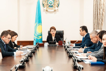 Фотография к новости: Үкімет кәмелетке толмағандар арасындағы құқықбұзушылықтың алдын алу жұмысын күшейтеді