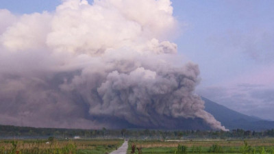 Индонезияда жанартау оянды