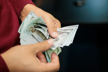 Фотография к новости: Қазақстан жерін шетелдіктерге сату туралы фейк ақпарат ресми түрде жоққа шығарылды