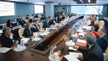 Фотография к новости: Шикі қант, мыс шикізатын бажсыз әкелу: Мәскеуде не талқыланды?