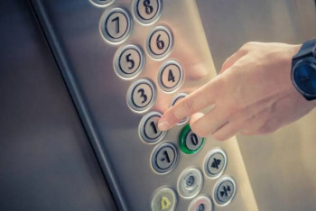 Фотография к новости: Шымкент қаласындағы лифт апаты: әйел адам жарақат алды