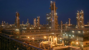 Фотография к новости: Теңіз кен орнында мұнай өндіру қайта жанданды