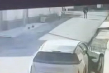 Фотография к новости: "Ұстап алып, бұрышқа қарай сүйреген": Шымкентте қыз балаға шабуыл жасаған жасөспірім ұсталды