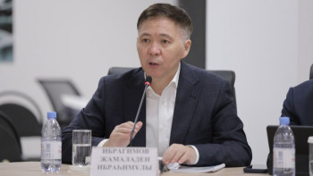 Фотография к новости: Конституцияның жаңа жобасы құқықтық сананы жаңғыртуға бағытталған – профессор