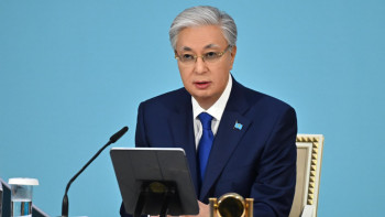 Фотография к новости: Президент Ұлттық басылым күнімен құттықтады