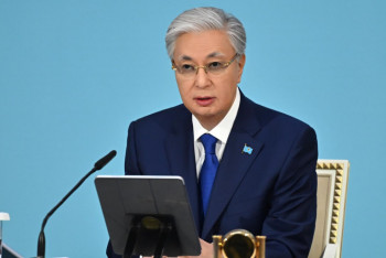 Фотография к новости: Президент Ұлттық басылым күнімен құттықтады