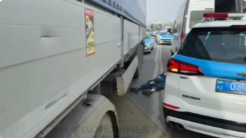 Фотография к новости: Алматыда жаяу жүргіншіні көлік қағып кетті