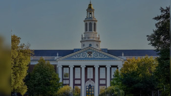 Фотография к новости: Трамп Гарвардтан 1 млрд доллар өтемақы талап етті