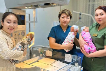 Фотография к новости: Үш қуаныш бір күнде: Алматыда үшем дүниеге келді