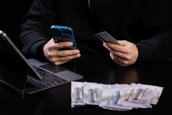 Фотография к новости: Банктер енді алаяқтарға жіберілген ақшаны қайтарып береді