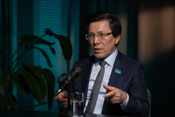 Фотография к новости: Нұртай Сабильянов Ұлттық банктің рөлін Конституцияда нақты бекітуді ұсынды