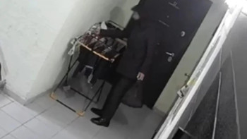 Фотография к новости: Ақтауда әйелдің іш киімдерін ұрлаған ер адам іздестірілуде