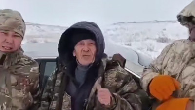 Қарағанды облысында қар құрсауында қалған жолаушылар құтқарылды