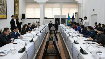 Фотография к новости: Парламент депутаттарының қатысуымен  академиялық тыңдаулар өтті