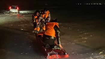 Фотография к новости: Қапшағай су қоймасында көлік мұз астына түсіп кетті