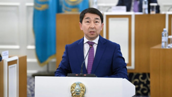 Фотография к новости: Жаңа Конституцияның жобасына теңгені ұлттық валюта ретінде бекітетін норма енгізілді – Бақыт Нұрмұханов