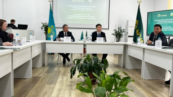 Фотография к новости: Сарапшылар Конституцияның жаңа жобасына бірауыздан қолдау білдірді