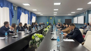 Фотография к новости: "Ауыл" партиясының қарағандылық мүшелері жаңа Конституция жобасын қолдады