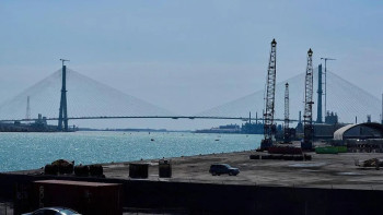 Фотография к новости: Трамп 2018 жылдан бері салынып жатқан АҚШ-Канада көпірін ашқызбайтынын мәлімдеді