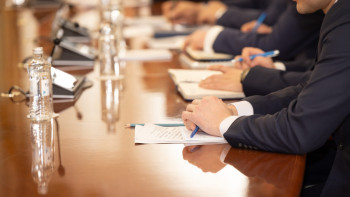 Фотография к новости: Мемлекеттік қызметшілерге жаңа талаптар: Әдеп кодексі нені міндеттейді?