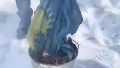 Мектепте ту өртеліп, елтаңба сындырылды: Шенеуніктер мәлімдеме жасады