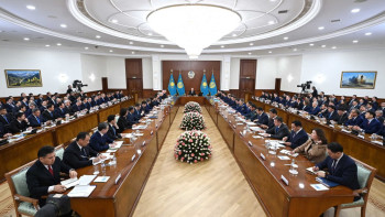 Фотография к новости: Үкіметтің кеңейтілген отырысы басталды