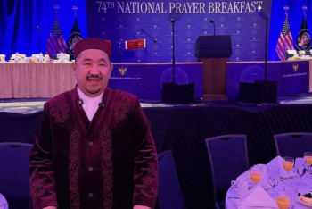 Фотография к новости: Нұрлан имам АҚШ-та Дональд Трамп қатысатын қайырымдылық іс-шарасына барды