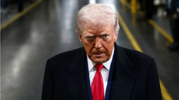 Фотография к новости: Трамп Иранға қарсы екінші әуе тасымалдаушы топ жіберуі мүмкін екенін мәлімдеді