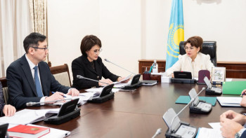 Фотография к новости: Үкіметте қызылшаға қатысты эпидемиологиялық ахуал талқыланды