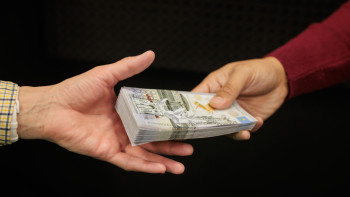 Фотография к новости: Заңгер: Пара алғандар мен бергендер мерзімінен бұрын босатылмайды