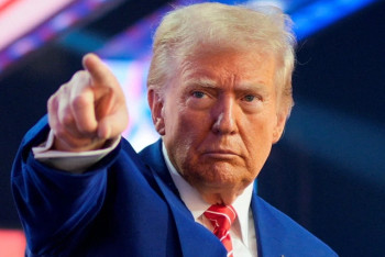 Фотография к новости: "Зардап шегесіңдер": Трамп өзіне қарсы дауыс бергендерге сес көрсетті