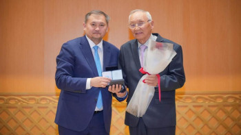 Фотография к новости: Алматыда ғылым мен жоғары білім саласының үздіктері марапатталды