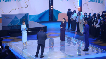 Фотография к новости: "Ел аумағы бөлінбейді": Депутат жаңа мәртебесін түсіндірді