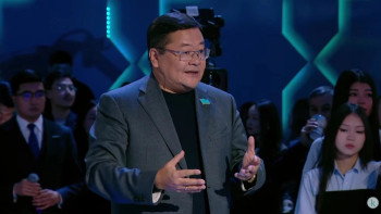 Фотография к новости: Айдос Сарым: Қазақстан келесі дәуірге аяқ басты