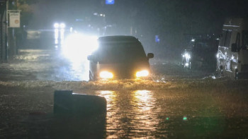 Фотография к новости: Жаңа Зеландияда нөсер жауыннан 30 мыңнан астам үй жарықсыз қалды