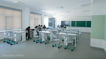 Фотография к новости: Дәретханаға бару үшін партаның үстінен секірген: Талғарда сот оқушыны ақтады