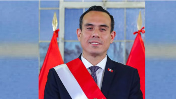 Фотография к новости: Перуде импичмент: парламент уақытша президентті қызметінен босатты