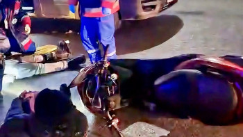 Фотография к новости: Ақтөбеде 14 жасар бала жүргізген мопед жеңіл көлікпен соқтығысты