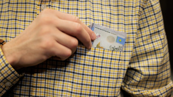 Фотография к новости: Тіркеуден өтіп, ұшаққа кіре алмаған жолаушы 500 мың теңге өндіріп алды