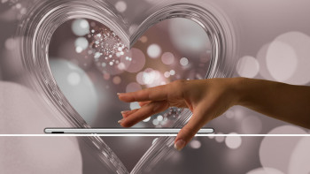 Фотография к новости: Threads-тегі таныстық: "Романтиктерден" не күтуге болады?