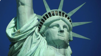 Фотография к новости: Трамп әлемдік импорттық тарифтерді 15 пайызға дейін көтерді