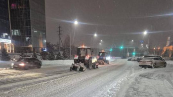 Фотография к новости: Астанада қар тазалауға 1 600-ден астам техника жұмылдырылды