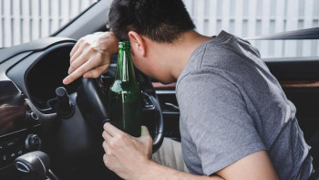 Фотография к новости: "Қымыз іштім": Павлодарда мас күйінде көлік жүргізген басшы қамалды